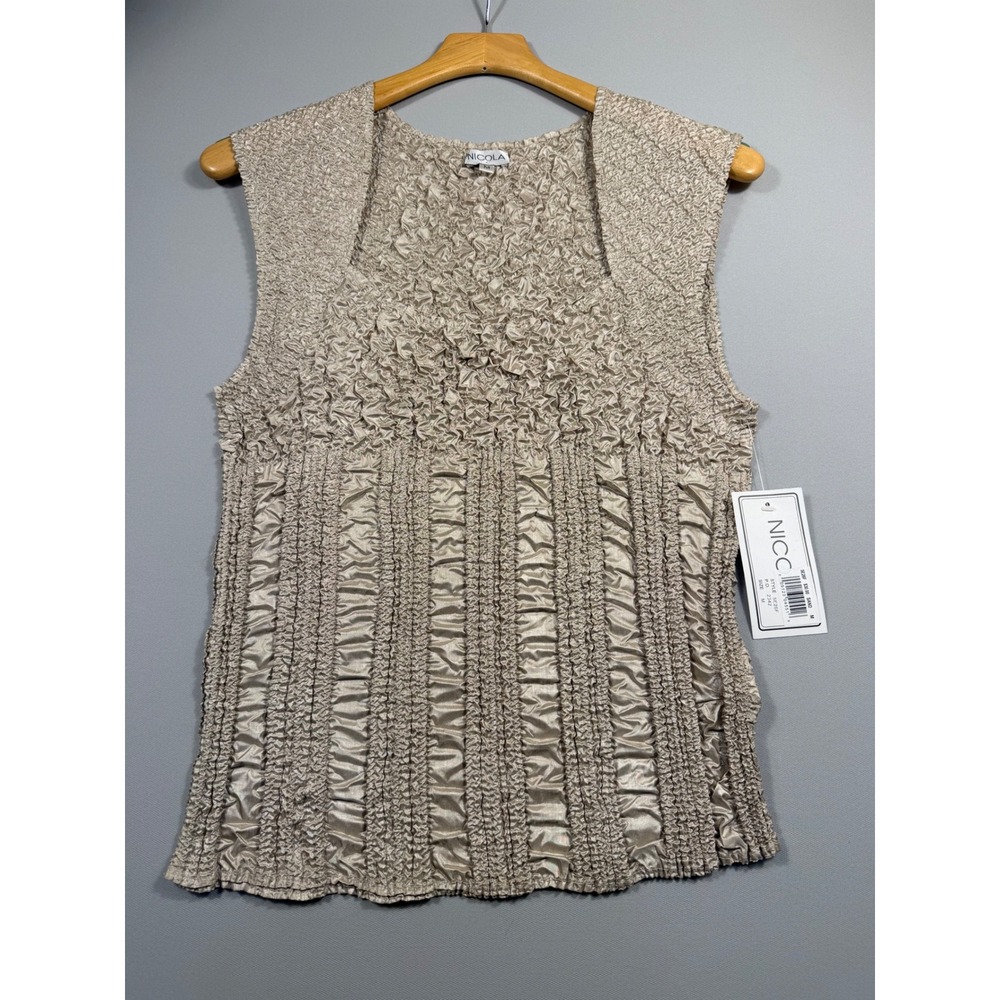Nicola Sand Beige Popcorn Crinkle Sleeveless Top Square Neck Pleated NWM